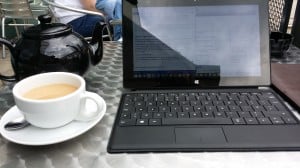 A recent pleasant working spot in Wimbledon before going to an art exhibition with my sister...