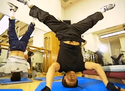 chanhandstand