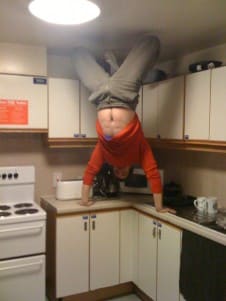 center of mass handstand