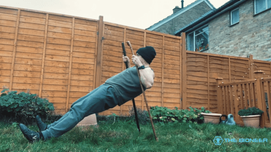 Bodyweight row with sticks