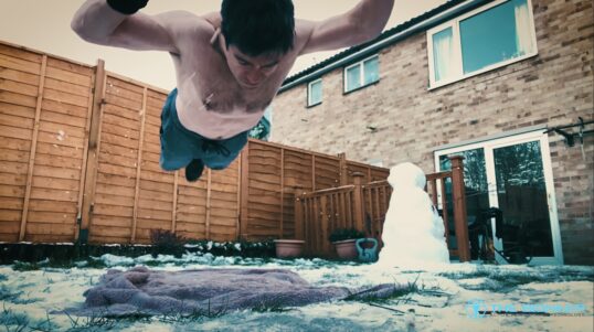Plyometric training push up