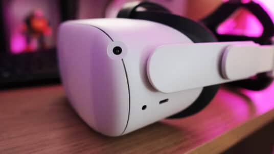 Oculus Quest 2 Headset